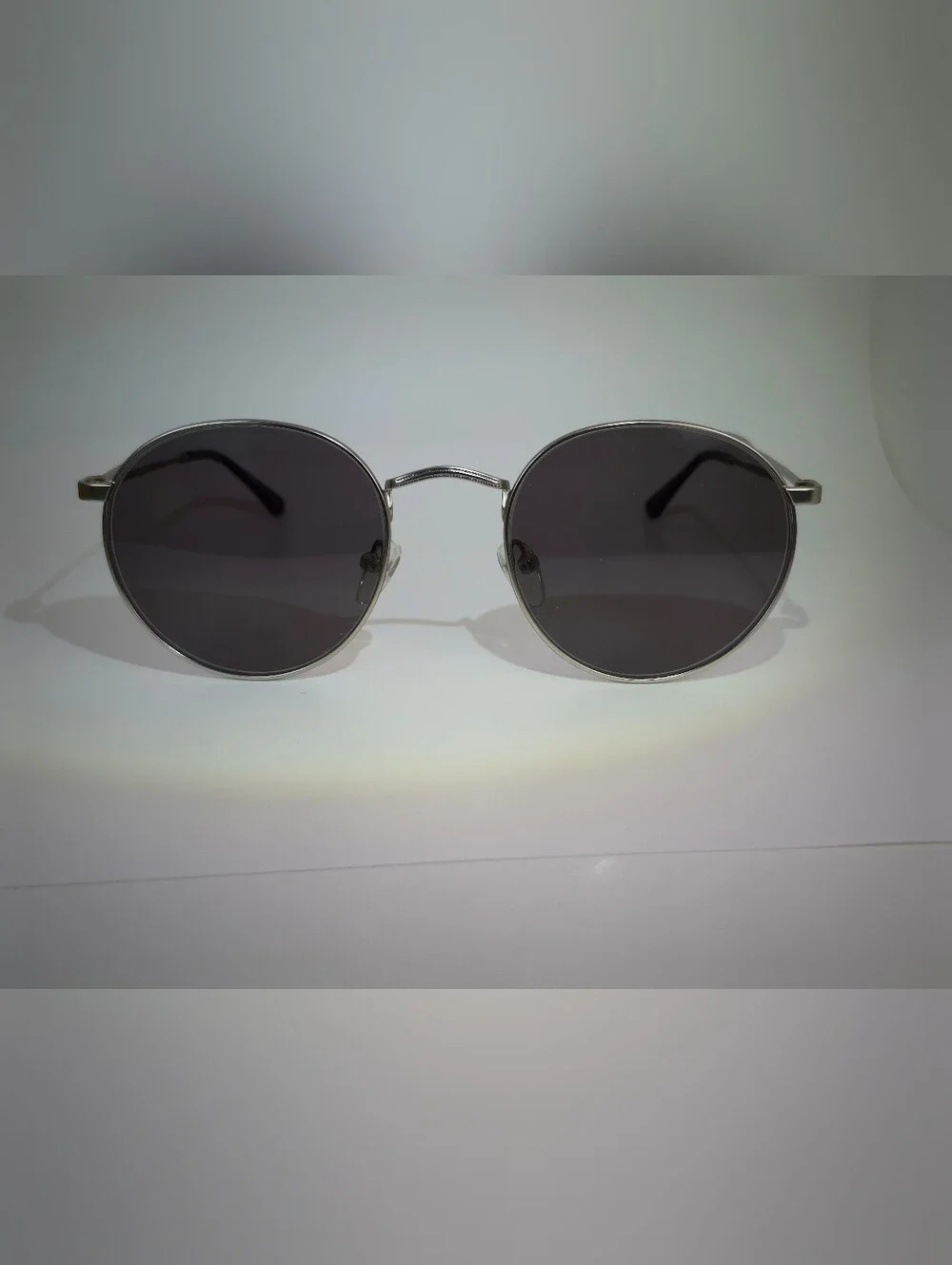 Disclosure.Classic Round Metal Frame. Brushed Aluminum And Black.